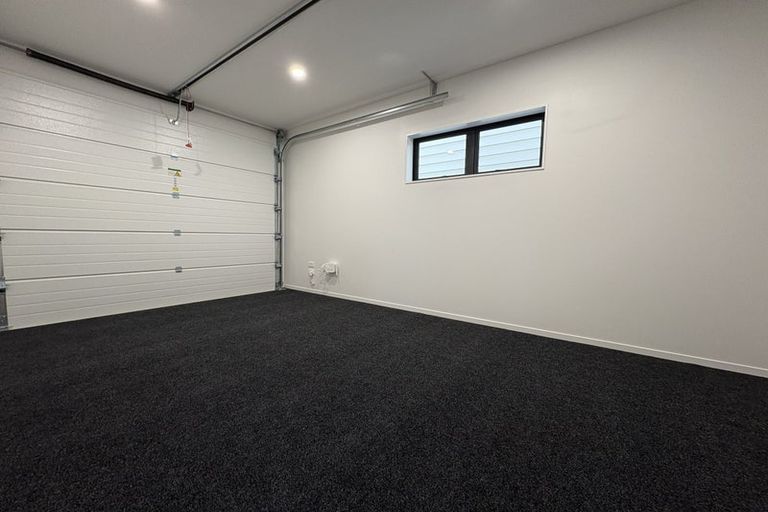 Photo of property in 129c Oaktree Avenue, Browns Bay, Auckland, 0630