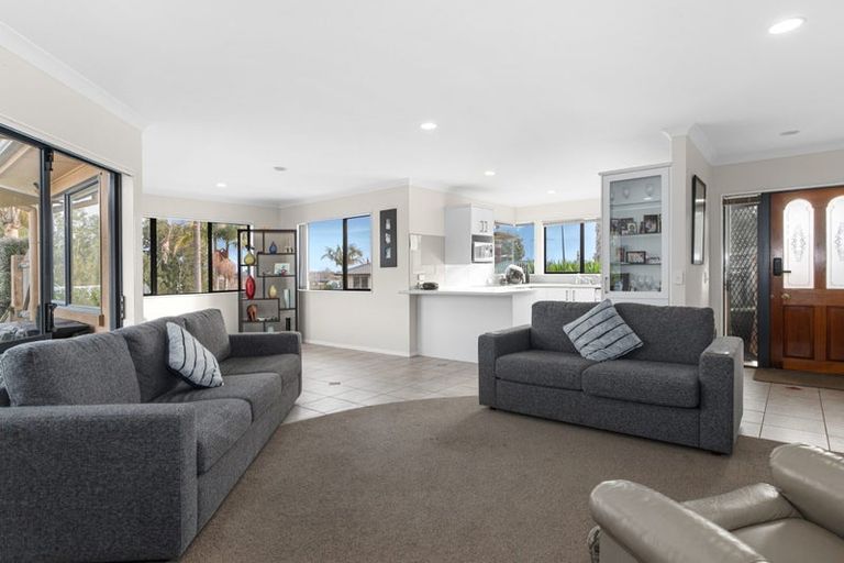 Photo of property in 3 Smylie Close, Ohauiti, Tauranga, 3112