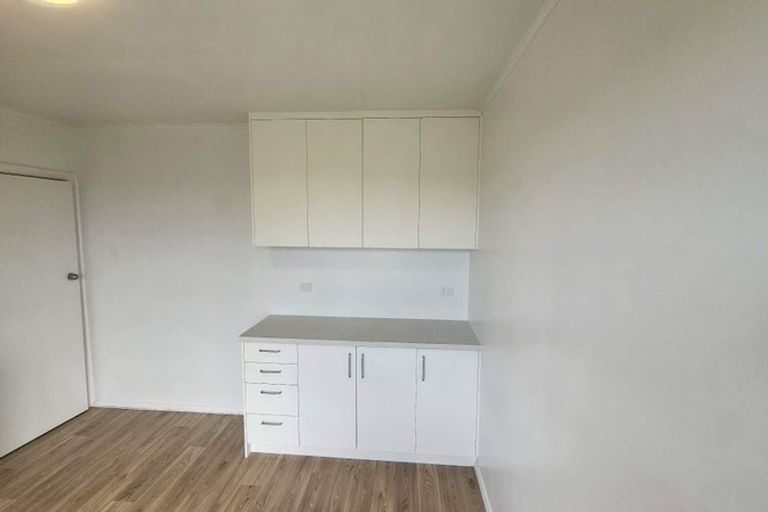 Photo of property in 23-25 Stephens Crescent, Highbury, Palmerston North, 4412