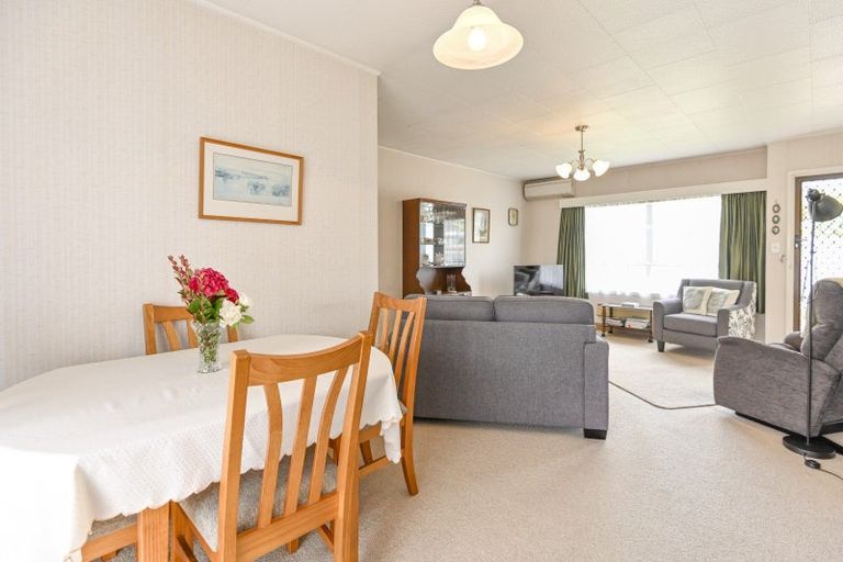 Photo of property in 3/200 Karaitiana Street, Frimley, Hastings, 4120