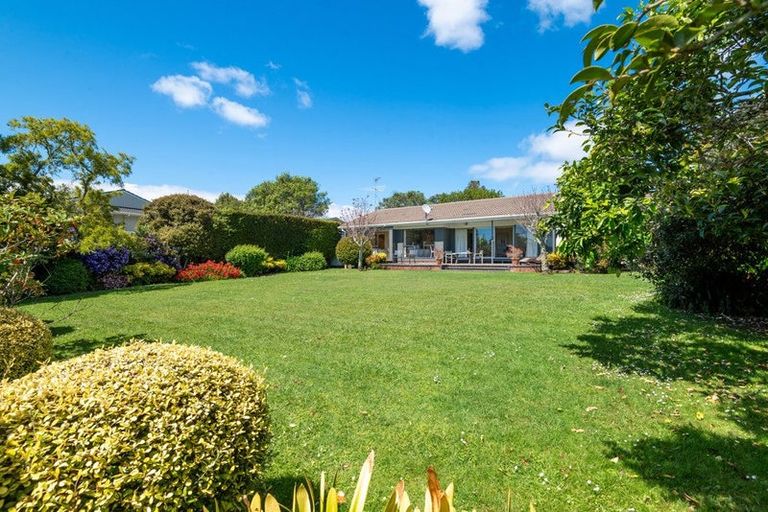 Photo of property in 8 Terrylyn Drive, Hillcrest, Auckland, 0627