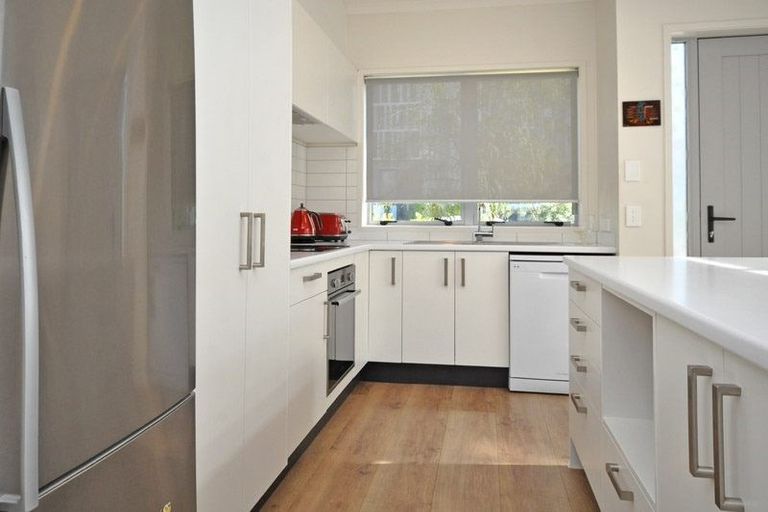 Photo of property in 16 Kanuka Road, Hobsonville, Auckland, 0616