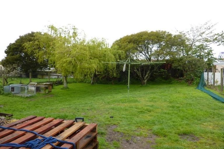 Photo of property in 39 Romilly Street, Westport, 7825