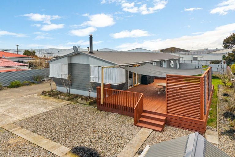 Photo of property in 18 Ngaire Street, Longburn, Palmerston North, 4412