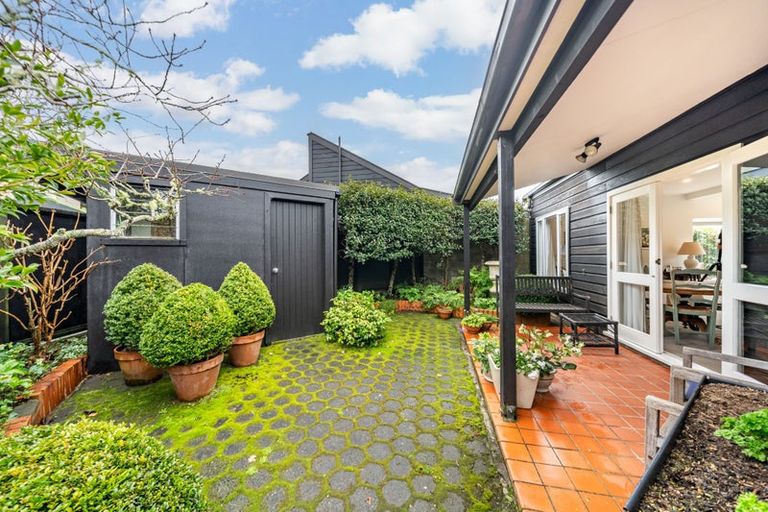 Photo of property in 4/23 Box Hill, Khandallah, Wellington, 6035