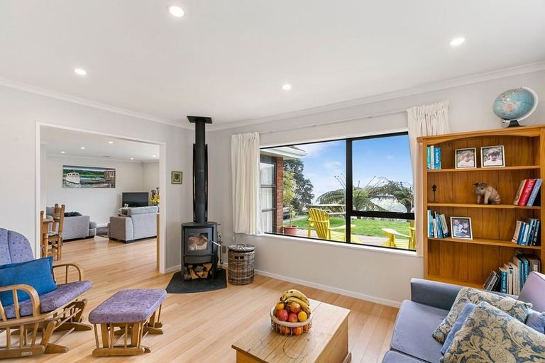 Photo of property in 61 Satara Crescent, Khandallah, Wellington, 6035