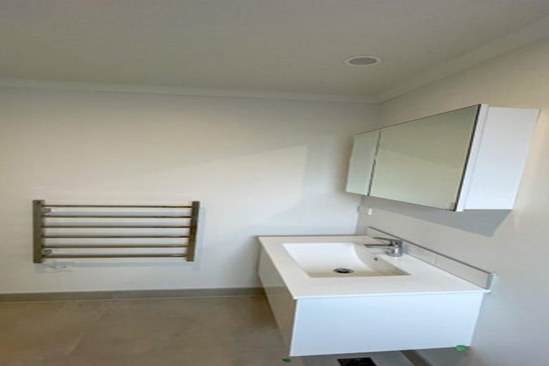 Photo of property in 14/13 Brough Road, Manurewa East, Auckland, 2102