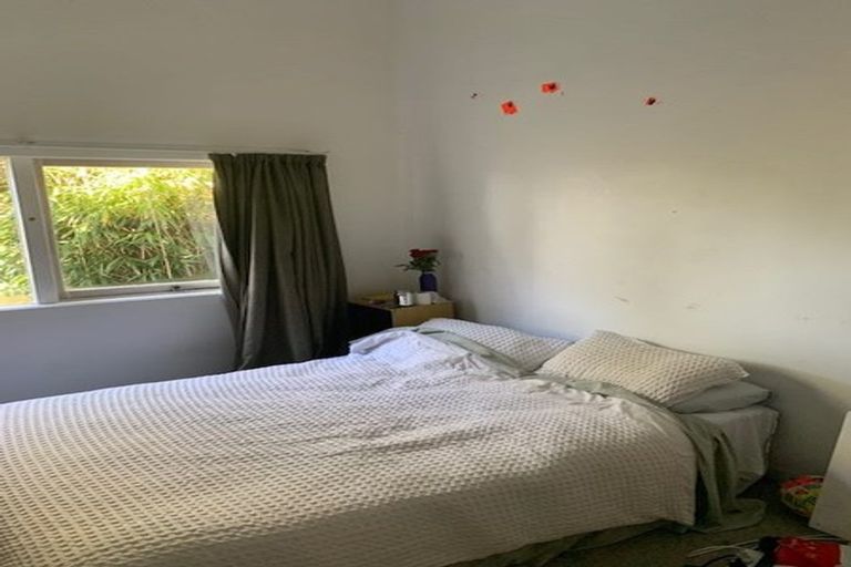 Photo of property in 60 Mortimer Terrace, Brooklyn, Wellington, 6021