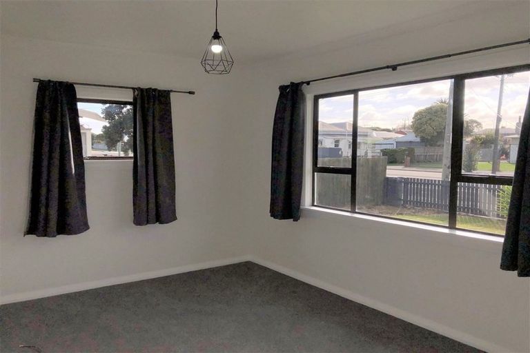 Photo of property in 217 Puriri Street, Castlecliff, Whanganui, 4501