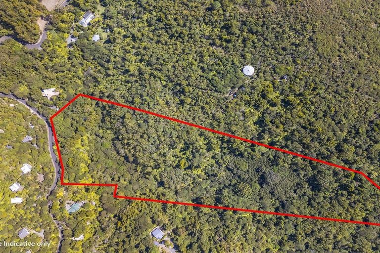 Photo of property in 62 Lone Kauri Road, Karekare, Auckland, 0772