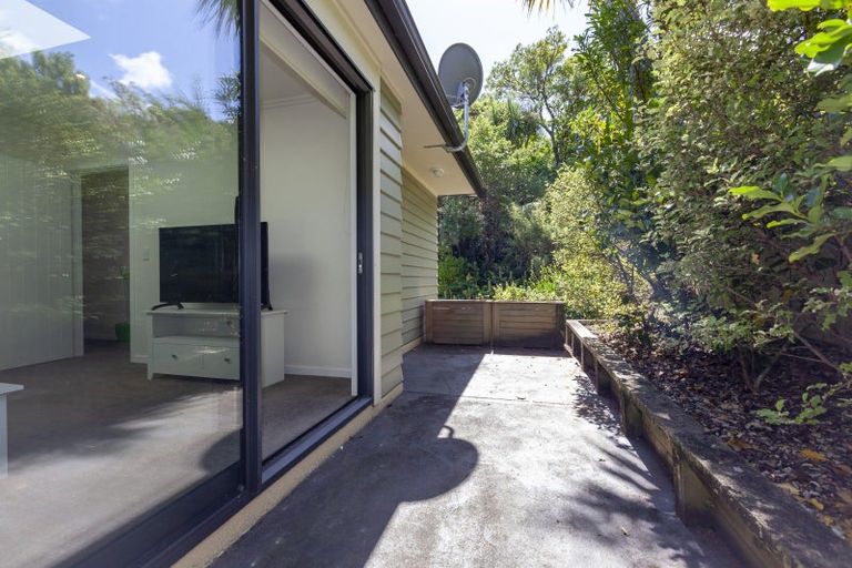 Photo of property in 39b Kakariki Grove, Waikanae, 5036