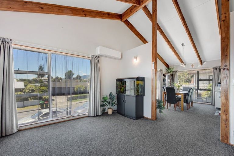 Photo of property in 18 Giblin Street, Richmond, 7020