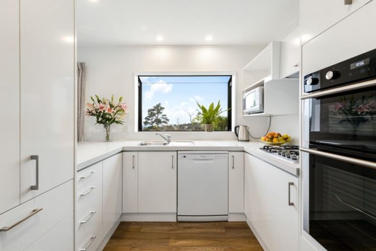 Photo of property in 1/547 East Coast Road, Browns Bay, Auckland, 0630