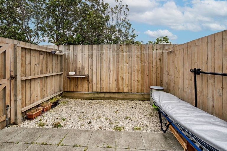 Photo of property in 10/36u Tacy Street, Kilbirnie, Wellington, 6022