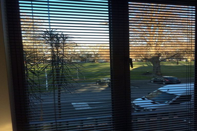 Photo of property in 33c Cranmer Square, Christchurch Central, Christchurch, 8013