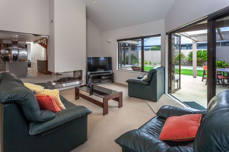 Photo of property in 104 Moore Place, Whangamata, 3620