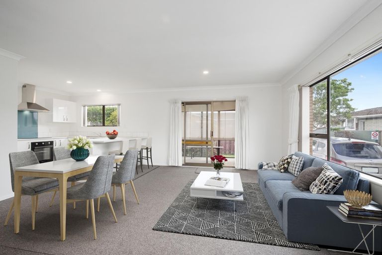 Photo of property in 71b Queen Street, Pukekohe, 2120