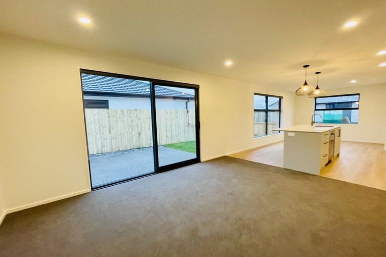 Photo of property in 5 Oakvale Lane, Halswell, Christchurch, 8025