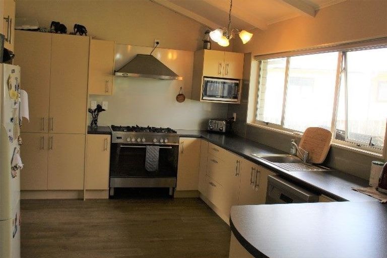 Photo of property in 6 Marlborough Place, Tokoroa, 3420