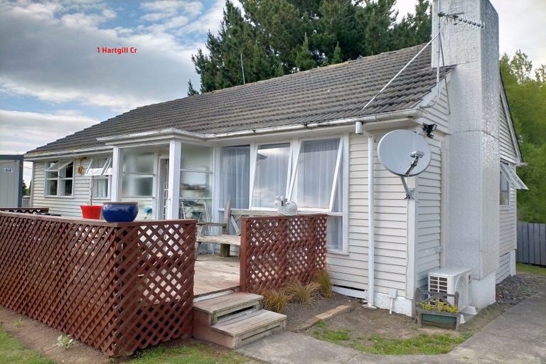 Photo of property in 1 Hartgill Crescent, Dannevirke, 4930