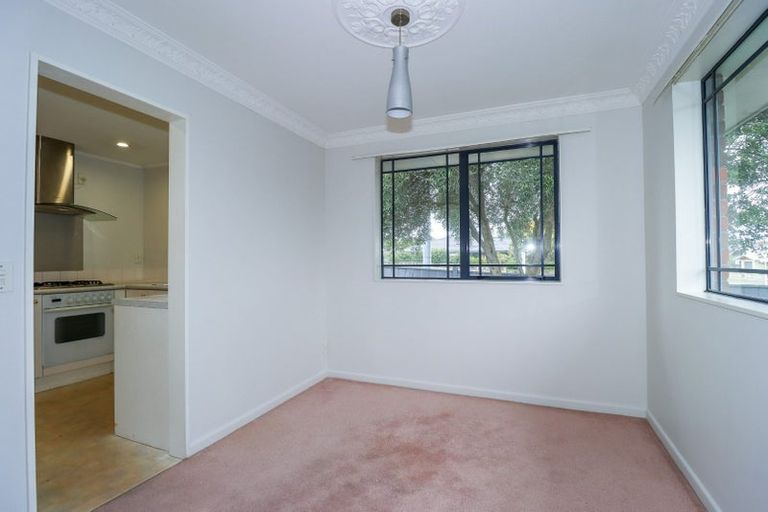 Photo of property in 23 Cuba Street, Takaro, Palmerston North, 4412