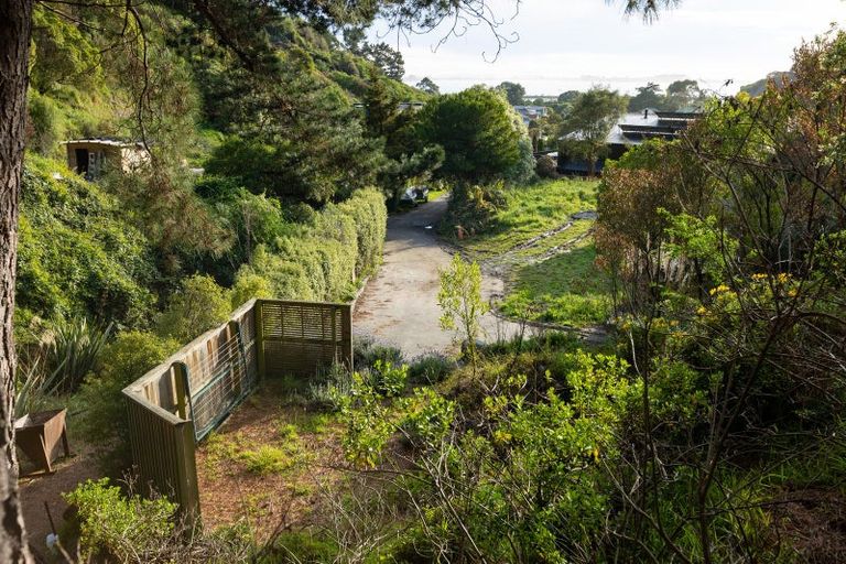 Photo of property in 8 Virginia Lane, Mount Pleasant, Christchurch, 8081