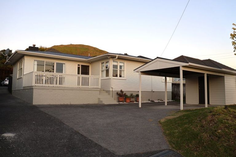 Photo of property in 133 Wallace Road, Mangere Bridge, Auckland, 2022