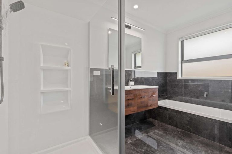 Photo of property in 36 Manawa Road, Papamoa Beach, Papamoa, 3118