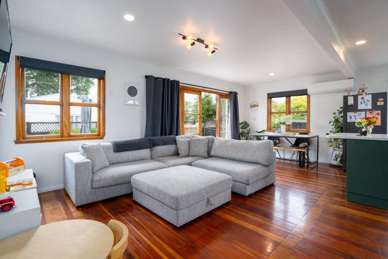 Photo of property in 19 King Street, Cambridge, 3434