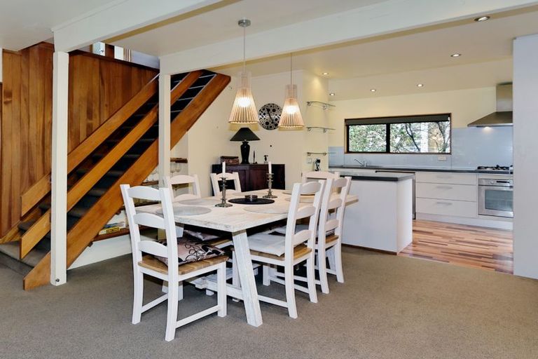 Photo of property in 3 Inaka Place, Titirangi, Auckland, 0604