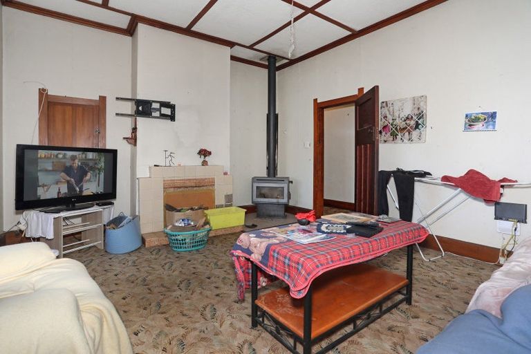 Photo of property in 42 Stewart Street, Marton, 4710
