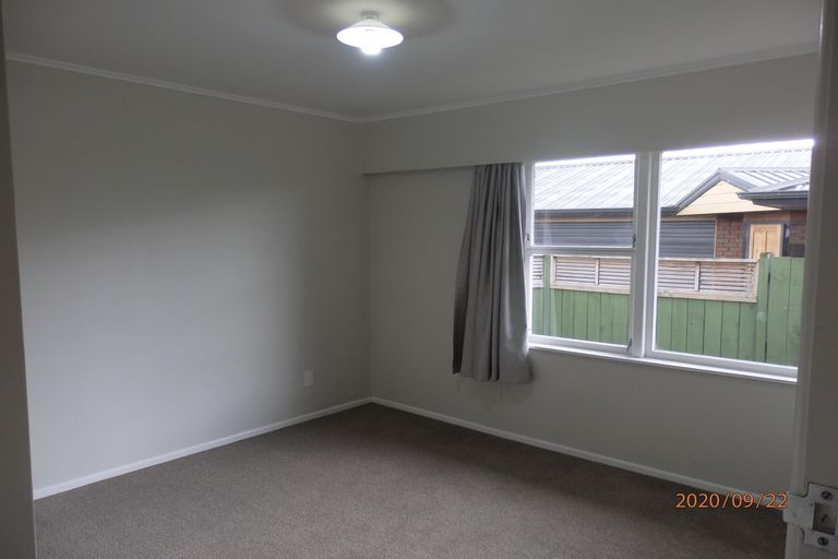 Photo of property in 16 Princes Street, Cambridge, 3434