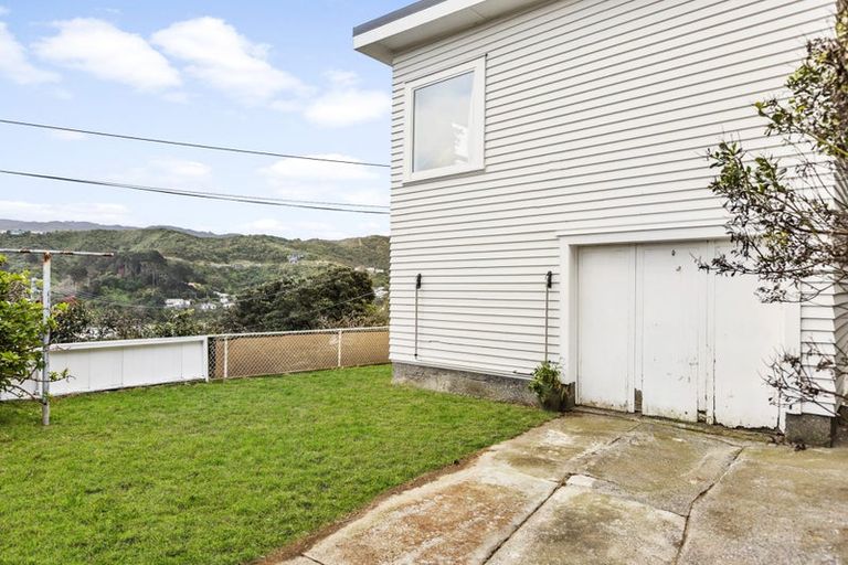 Photo of property in 6 Carlisle Street, Island Bay, Wellington, 6023