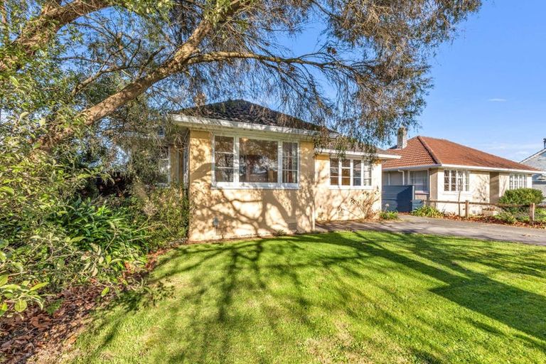 Photo of property in 616 Featherston Street, Roslyn, Palmerston North, 4414