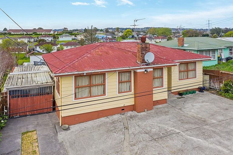 Photo of property in 6 Garrett Place, Otara, Auckland, 2023