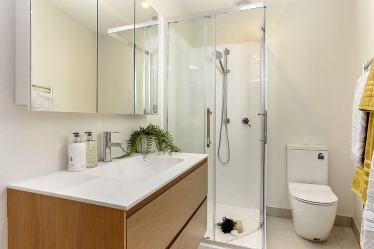 Photo of property in 53c Red Beach Road, Red Beach, 0932