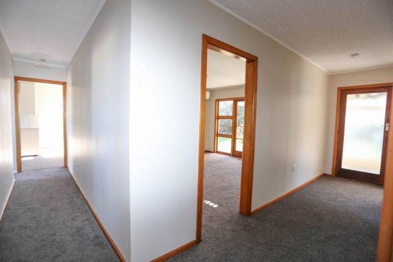 Photo of property in 10 Bellina Place, Broomfield, Christchurch, 8042