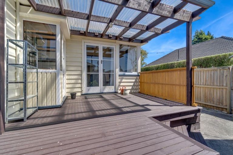 Photo of property in 1/294 Wairakei Road, Bryndwr, Christchurch, 8053