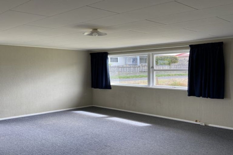 Photo of property in 52 One Tree Point Road, One Tree Point, 0118