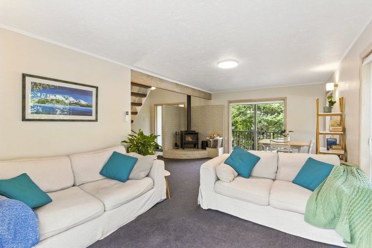 Photo of property in 98 Leinster Avenue, Raumati South, Paraparaumu, 5032