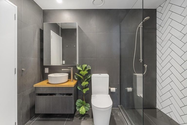 Photo of property in 6/167 Hobsonville Point Road, Hobsonville, Auckland, 0616