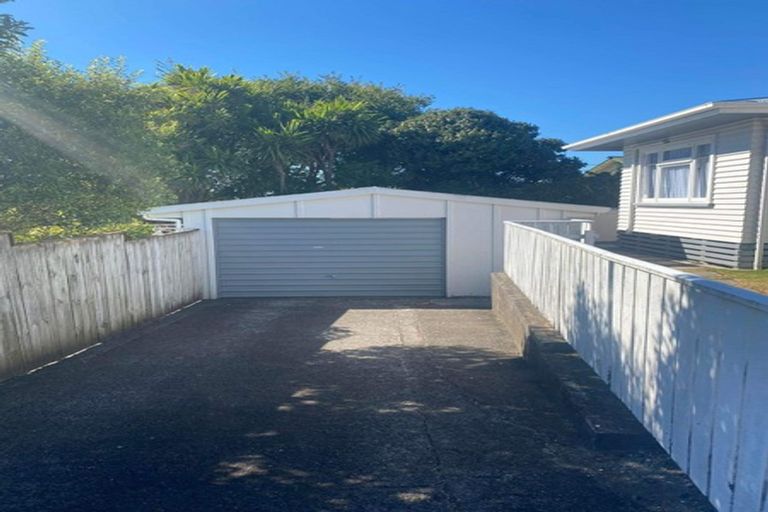 Photo of property in 194a Ngamotu Road, Spotswood, New Plymouth, 4310