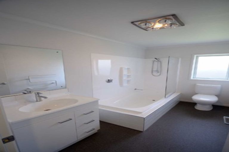 Photo of property in 11 Burford Way, Rolleston, 7615