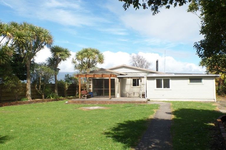 Photo of property in 6 Shelswell Street, Westport, 7825