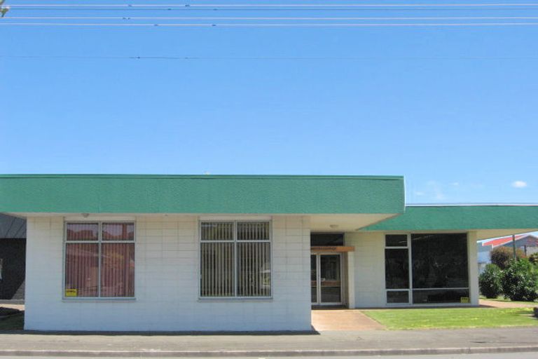 Photo of property in 70 Disraeli Street, Gisborne, 4010