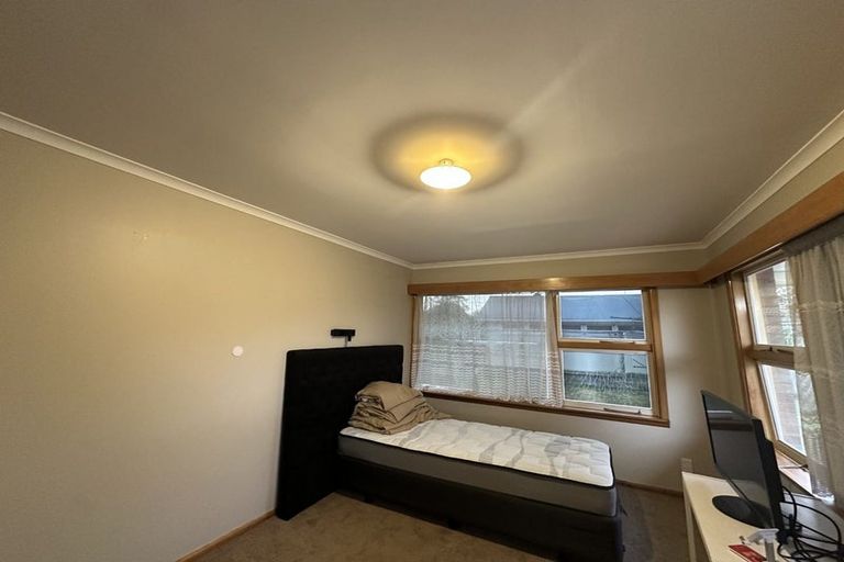 Photo of property in 19 Aileen Place, Upper Riccarton, Christchurch, 8041