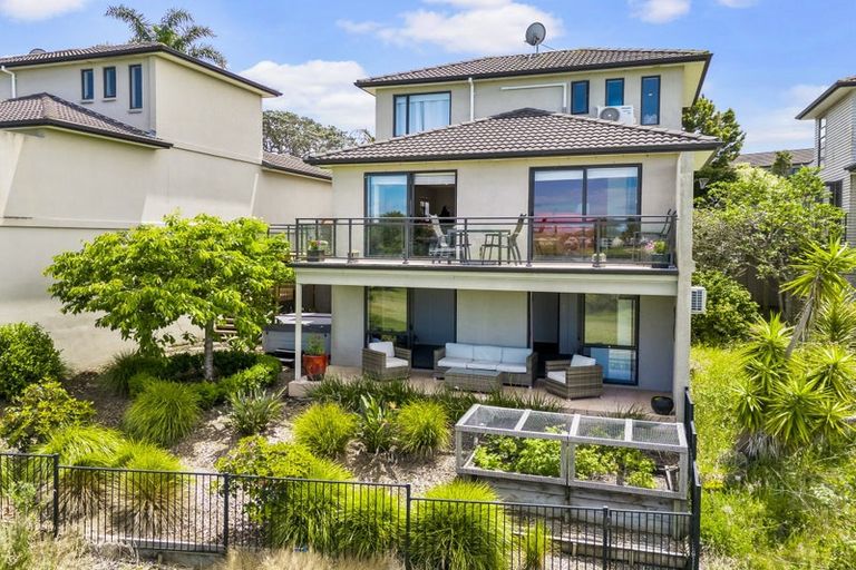 Photo of property in 22 Keepers Drive, Gulf Harbour, Whangaparaoa, 0930