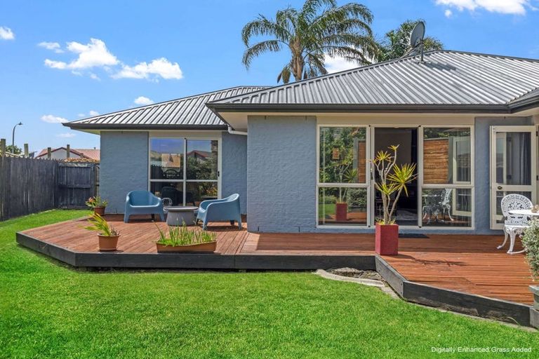 Photo of property in 22 Waitoa Street, Waiuku, 2123