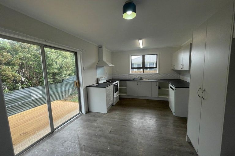 Photo of property in 79 Ngatai Street, Manaia, 4612