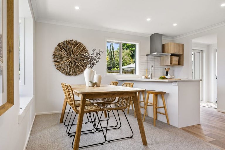 Photo of property in 12e Woodhouse Place, West Harbour, Auckland, 0618